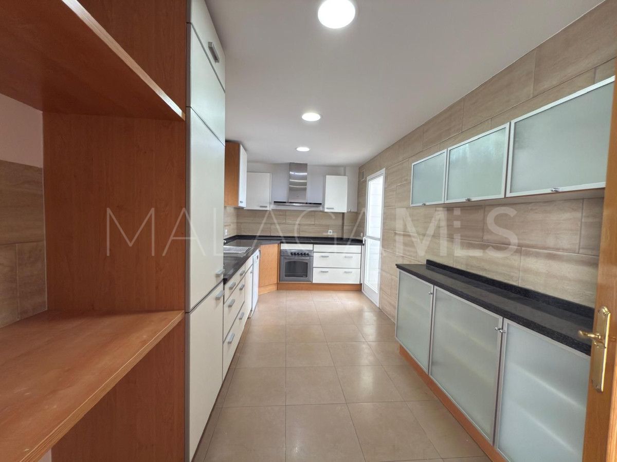 Ático a la venta in San Pedro de Alcantara with 3 bedrooms