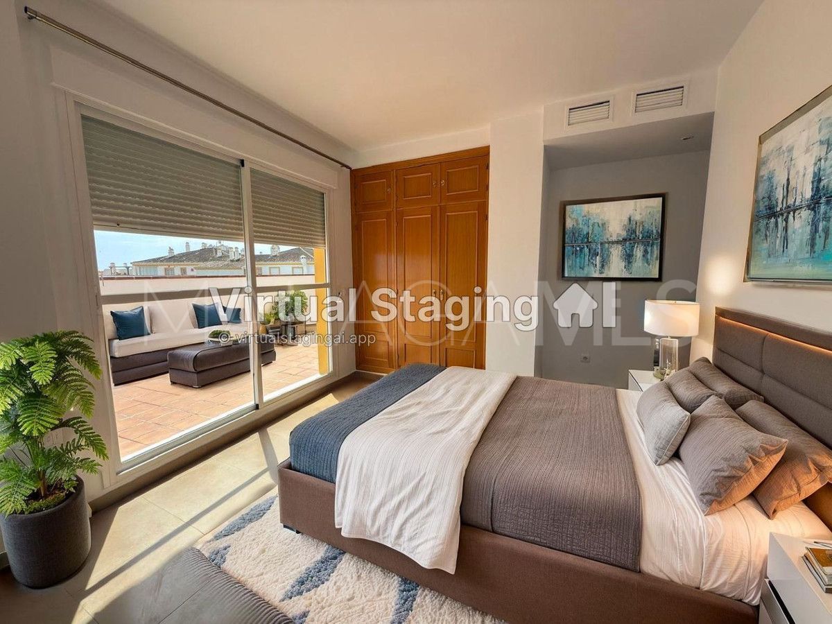 Ático a la venta in San Pedro de Alcantara with 3 bedrooms