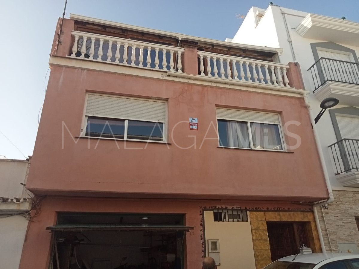 Adosado with 4 bedrooms a la venta in San Pedro de Alcantara