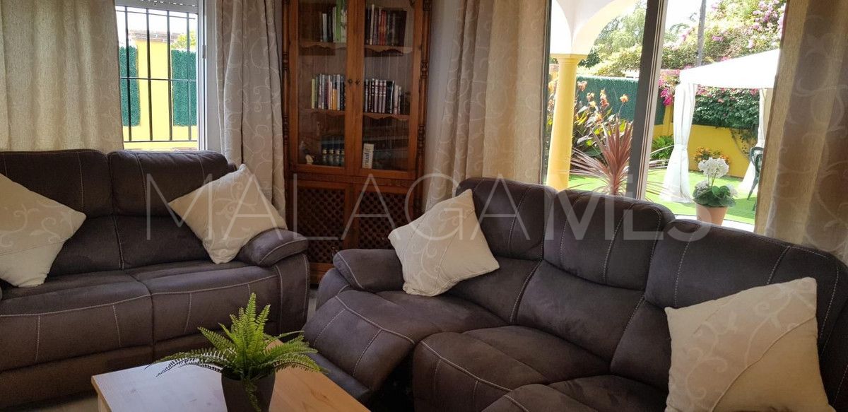 For sale villa in San Pedro de Alcantara with 6 bedrooms