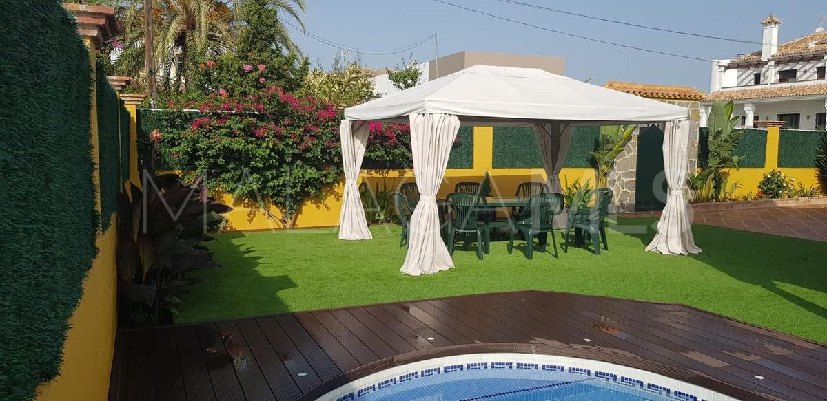 For sale villa in San Pedro de Alcantara with 6 bedrooms