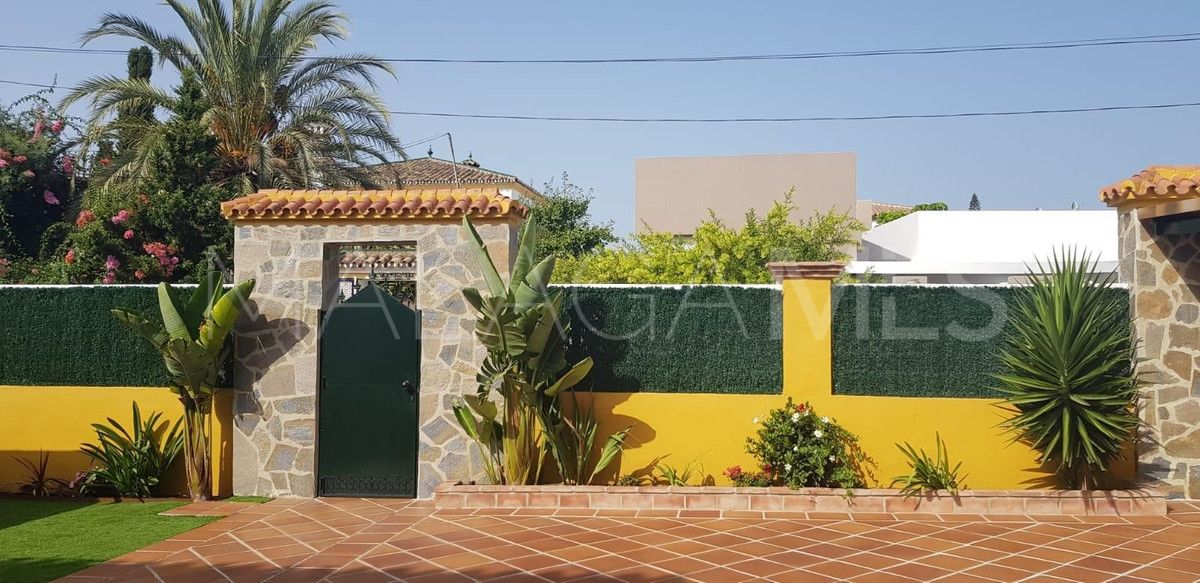 For sale villa in San Pedro de Alcantara with 6 bedrooms