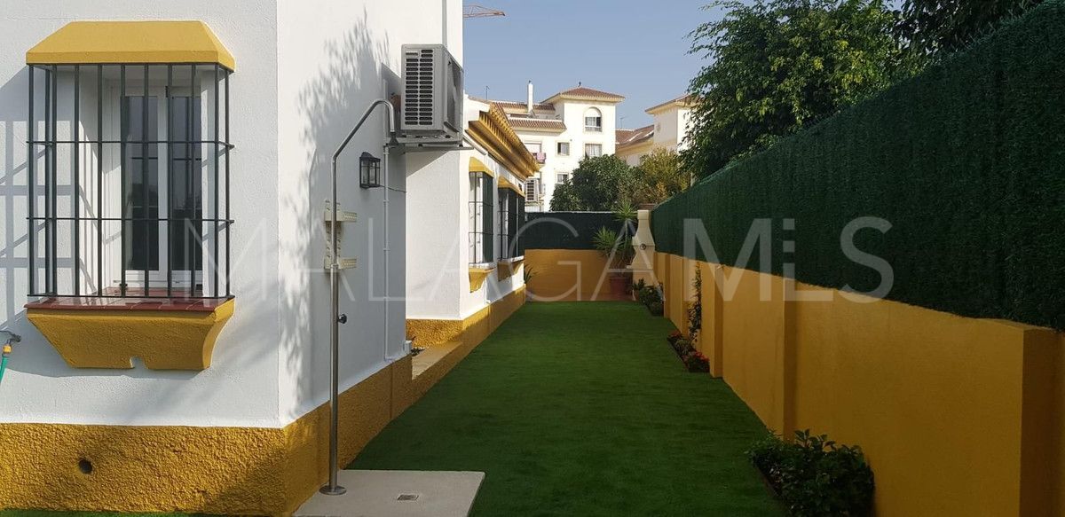 For sale villa in San Pedro de Alcantara with 6 bedrooms