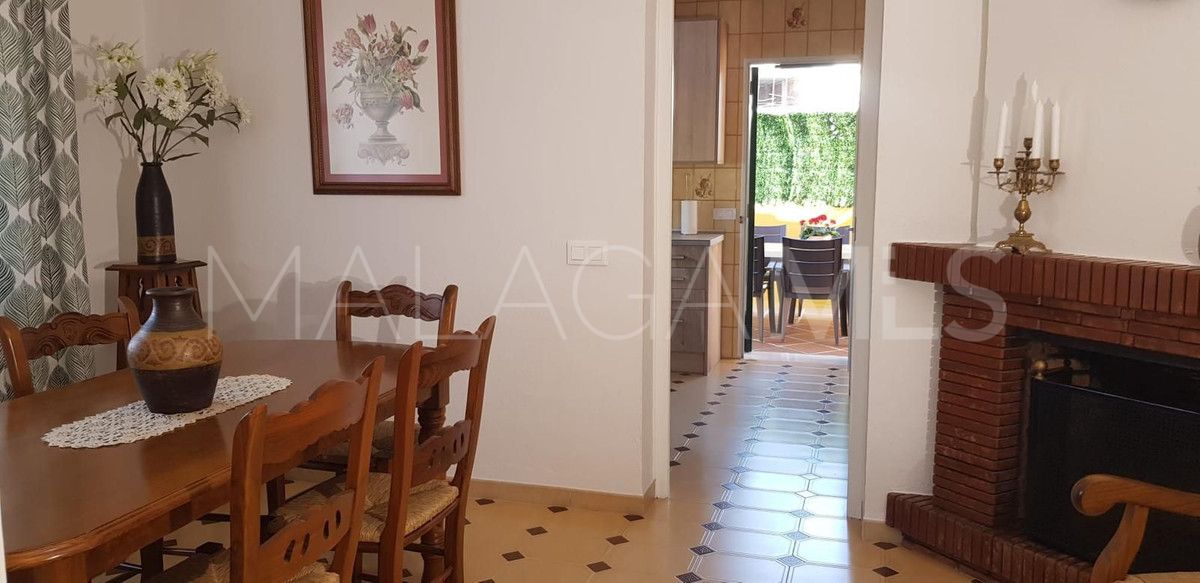 For sale villa in San Pedro de Alcantara with 6 bedrooms