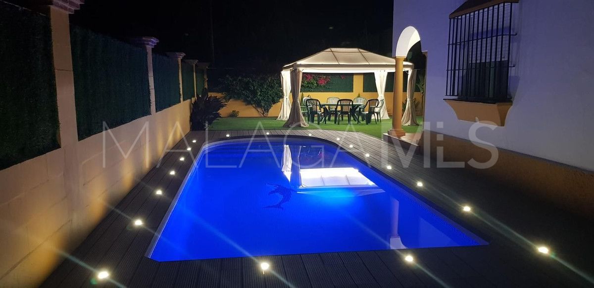 For sale villa in San Pedro de Alcantara with 6 bedrooms