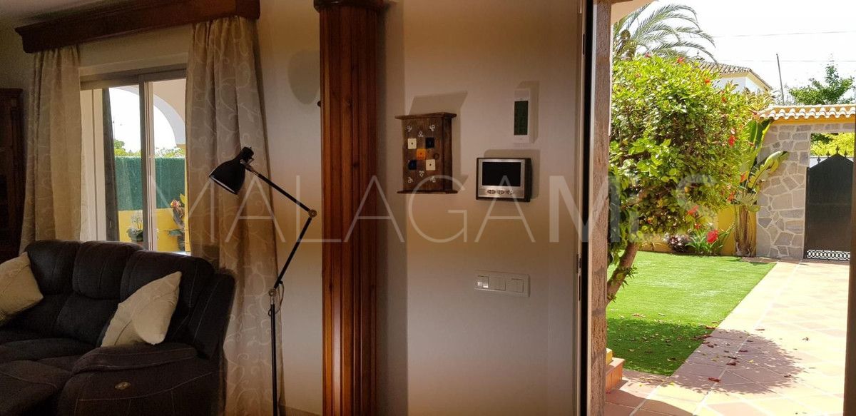 For sale villa in San Pedro de Alcantara with 6 bedrooms