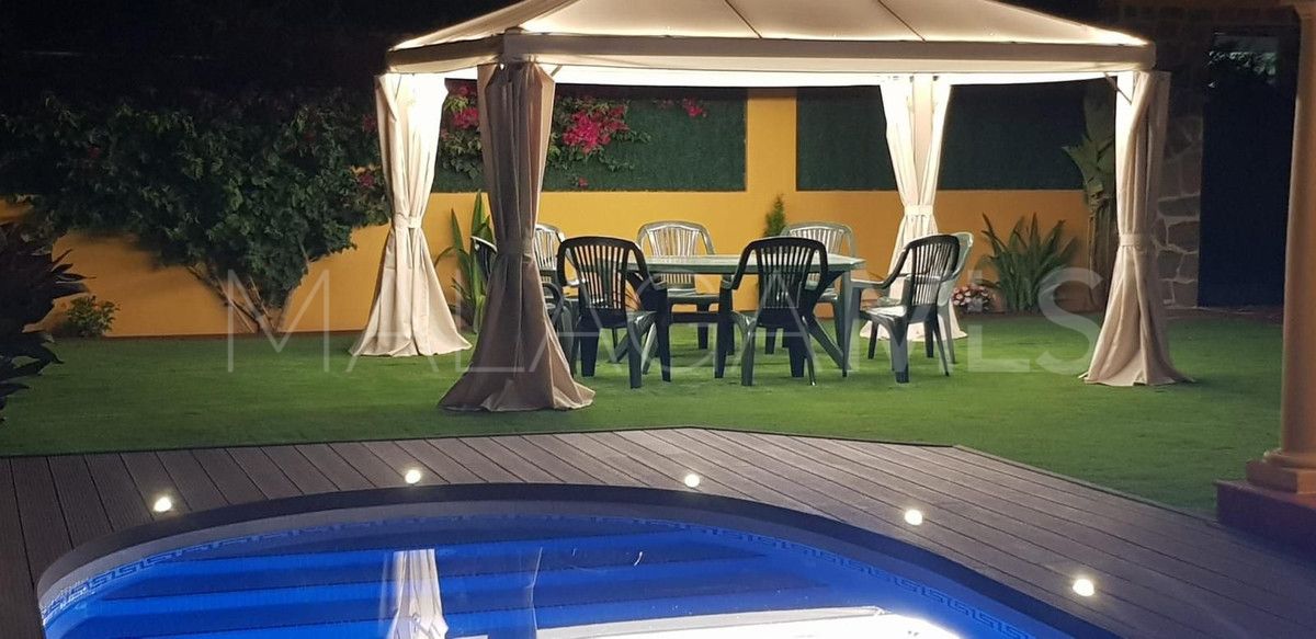 For sale villa in San Pedro de Alcantara with 6 bedrooms