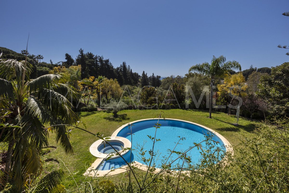 Villa for sale in Marbella City