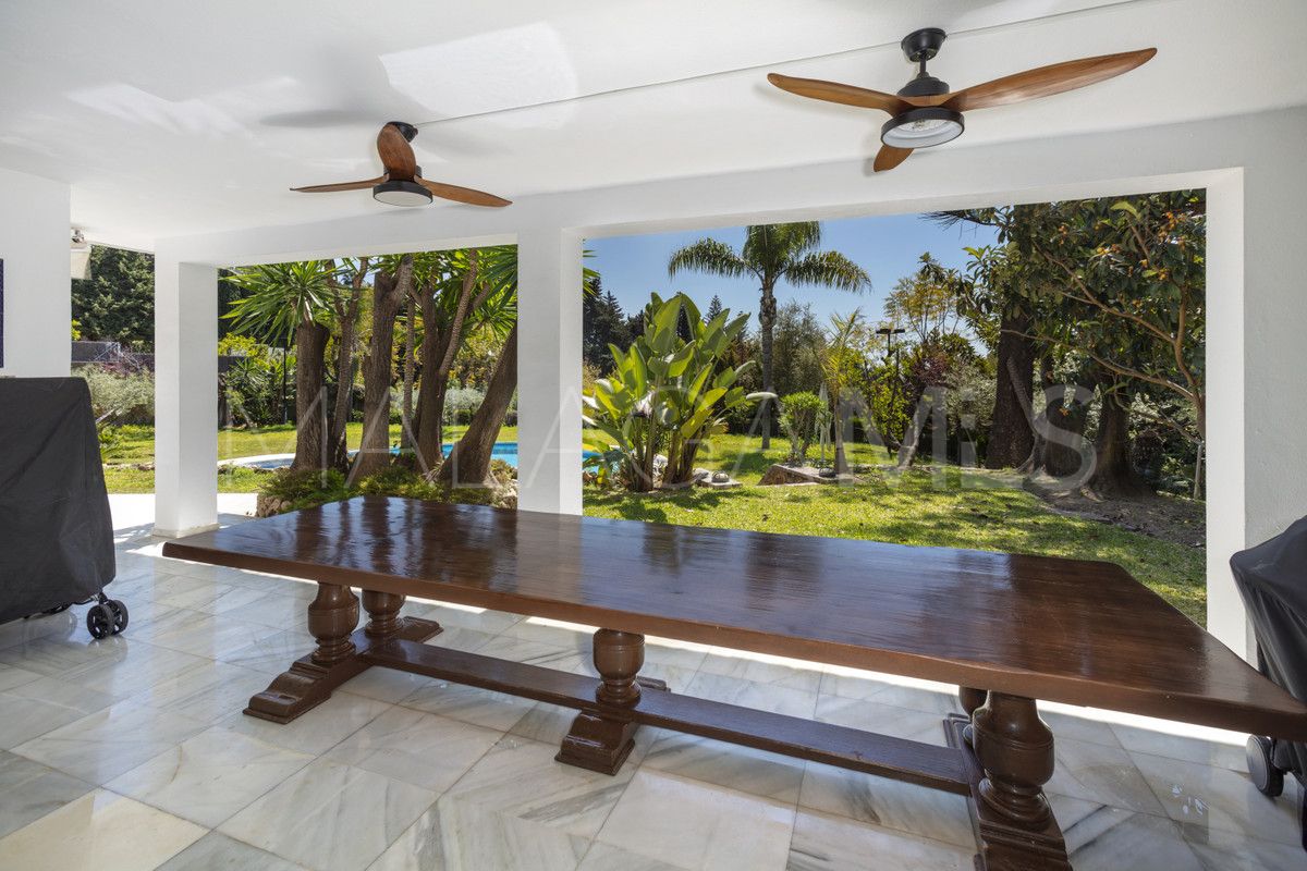 Villa for sale in Marbella City
