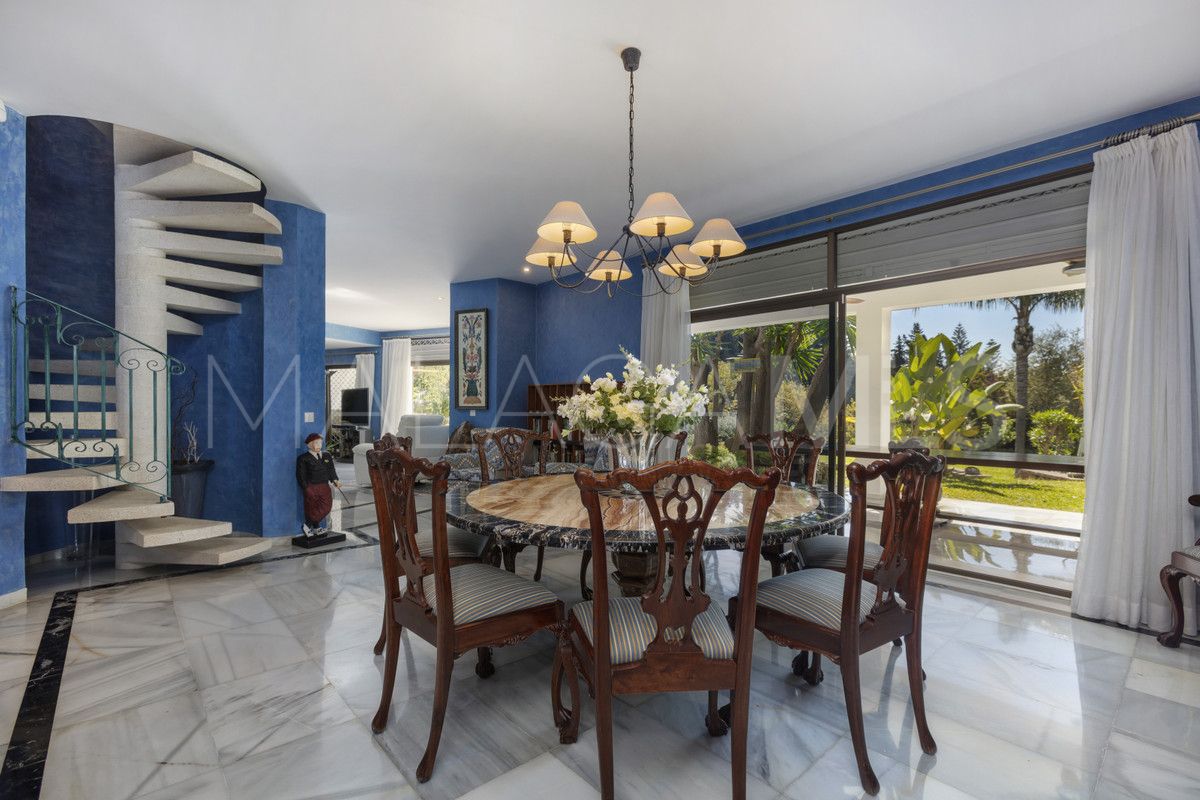 Villa for sale in Marbella City