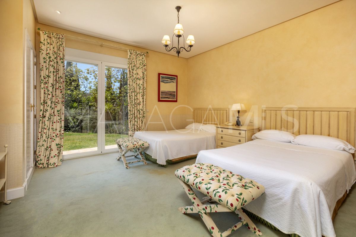 Villa for sale in Marbella City