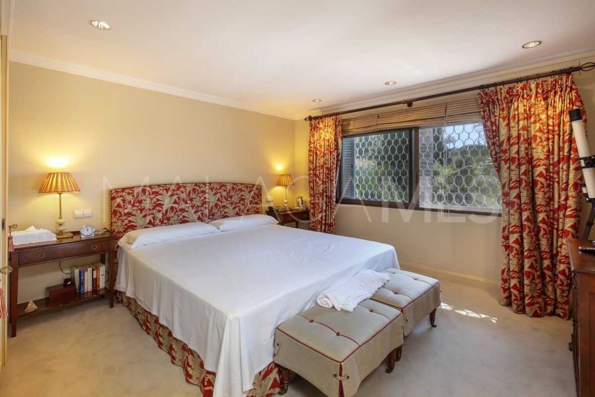 Villa for sale in Marbella City