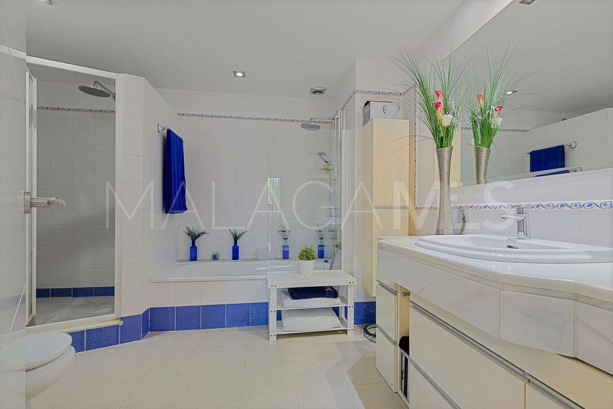 Lägenhet for sale in Guadalmina Alta