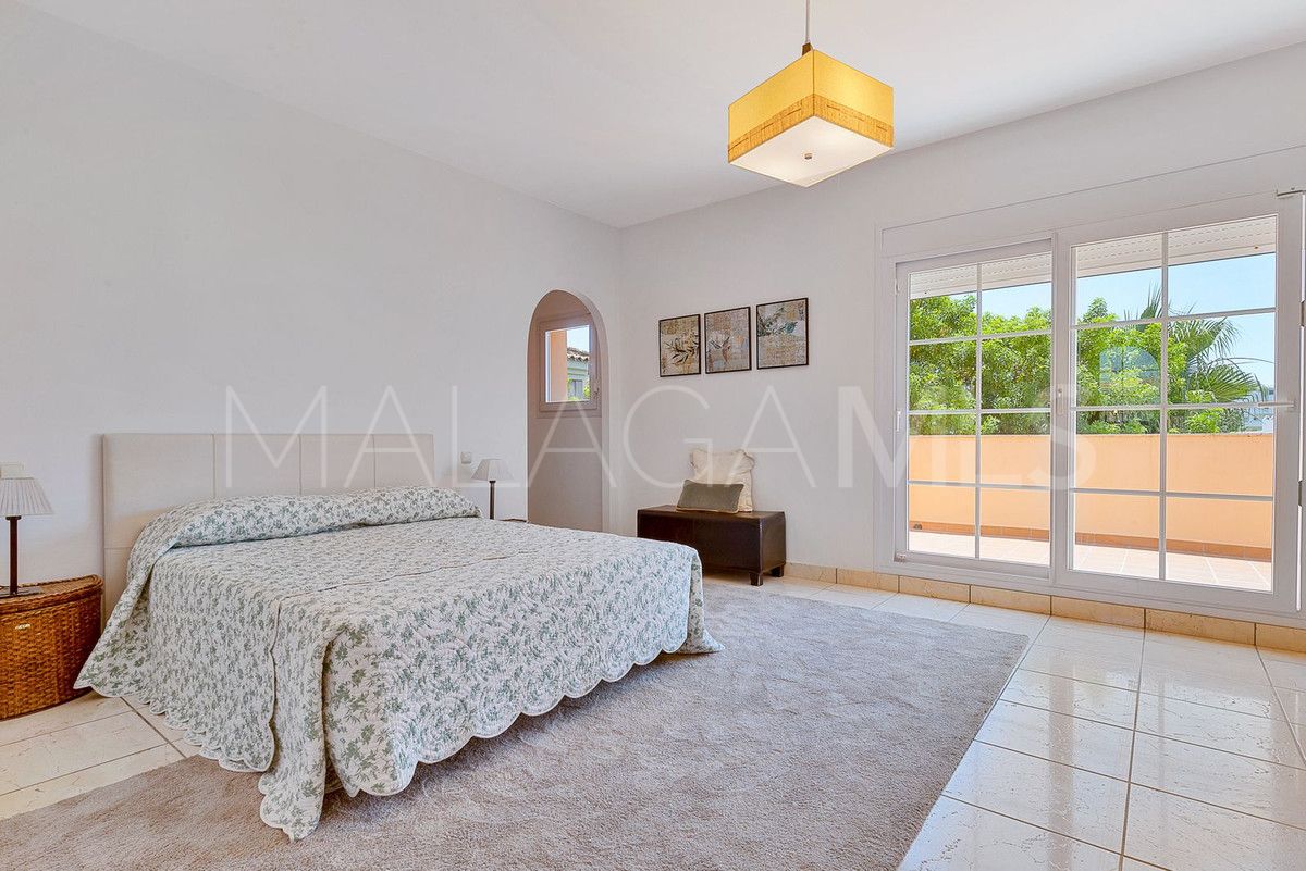 San Pedro de Alcantara, villa for sale