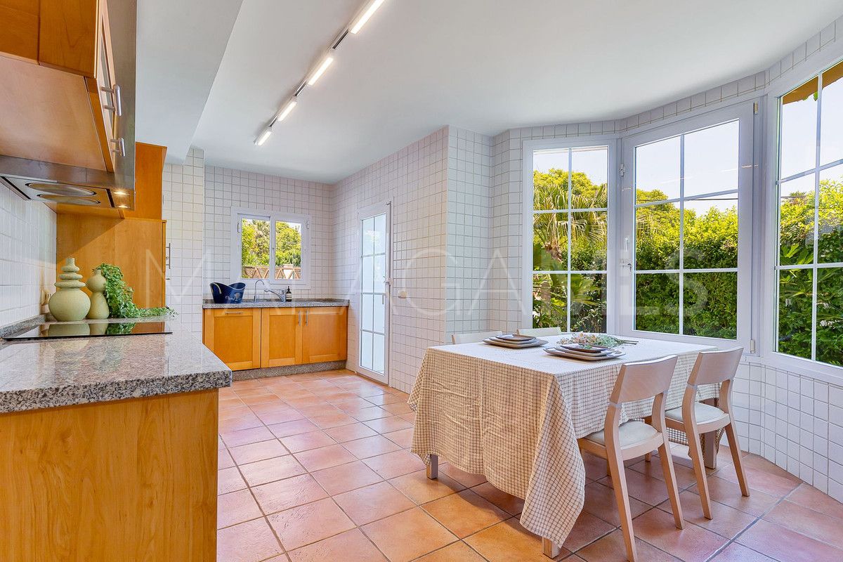 San Pedro de Alcantara, villa for sale