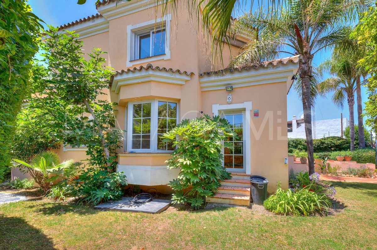 San Pedro de Alcantara, villa for sale