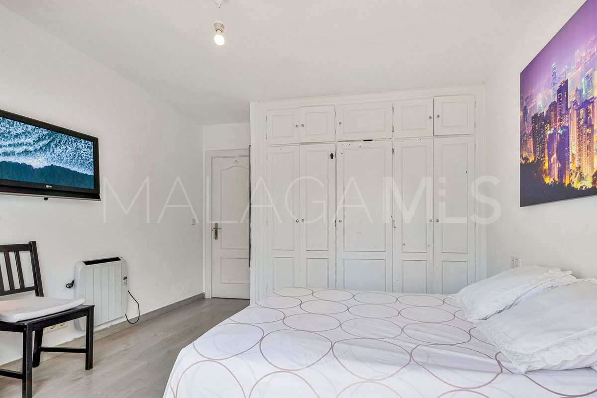 For sale San Pedro de Alcantara villa with 5 bedrooms