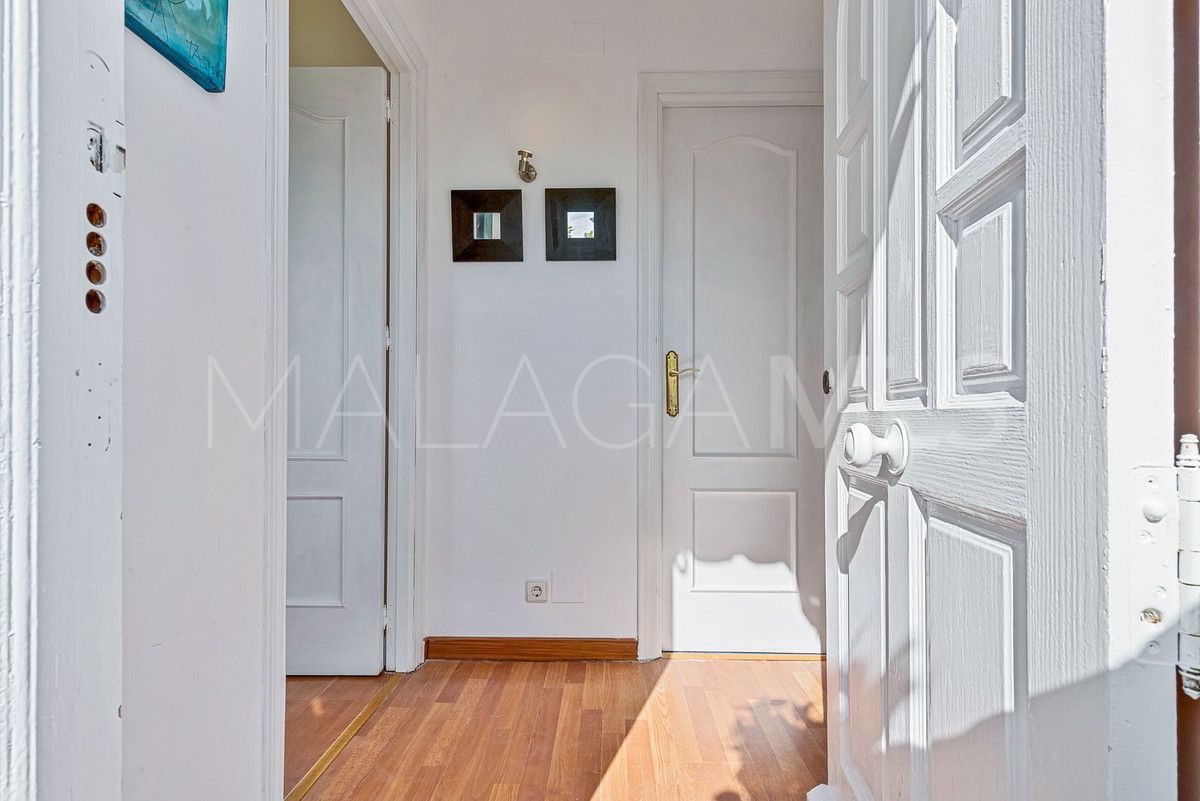 For sale San Pedro de Alcantara villa with 5 bedrooms