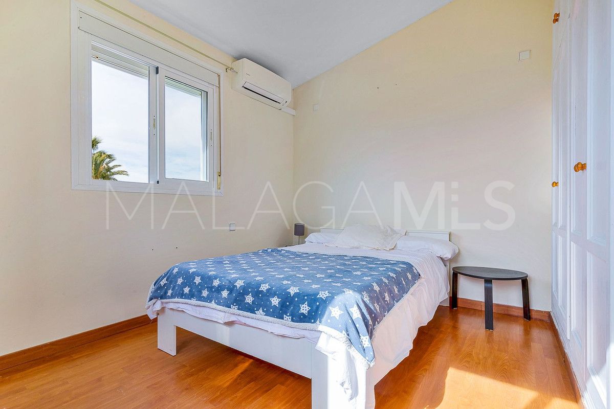 For sale San Pedro de Alcantara villa with 5 bedrooms
