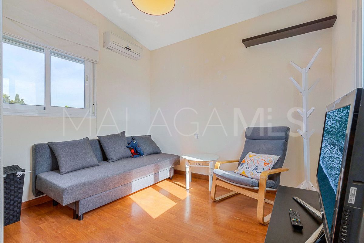 For sale San Pedro de Alcantara villa with 5 bedrooms
