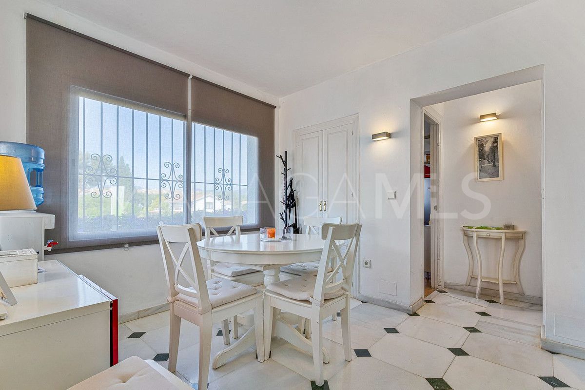 For sale San Pedro de Alcantara villa with 5 bedrooms