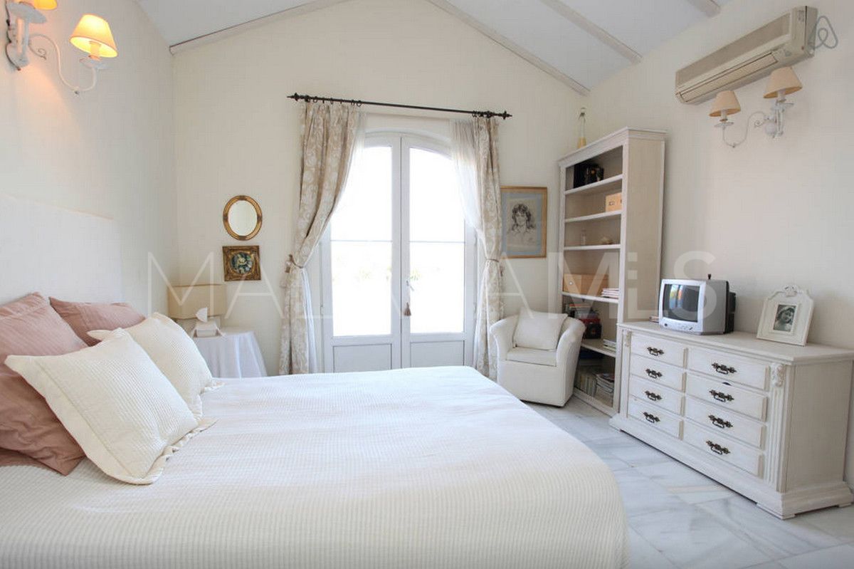 Villa for sale in Guadalmina Alta