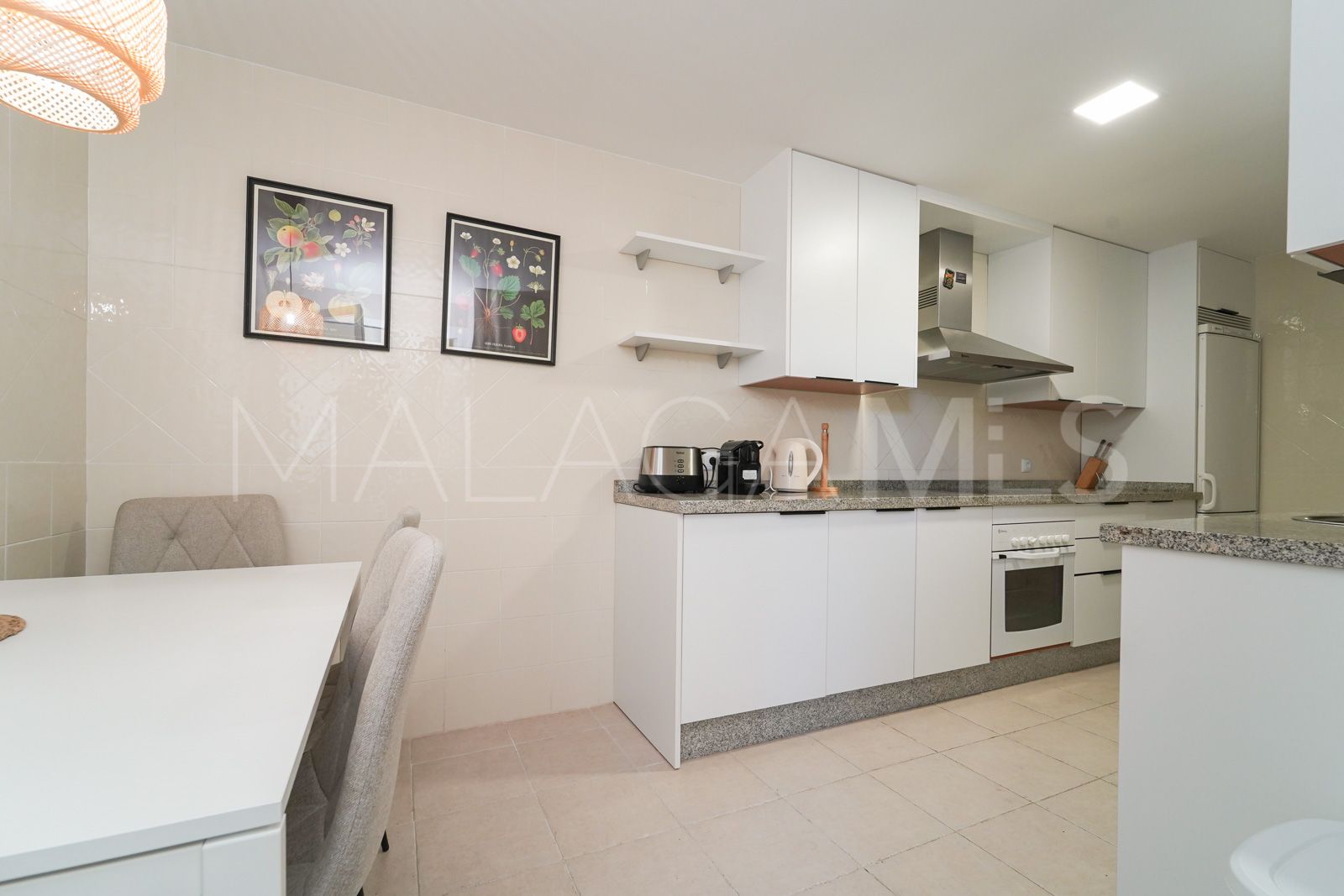 Lägenhet for sale in Elviria