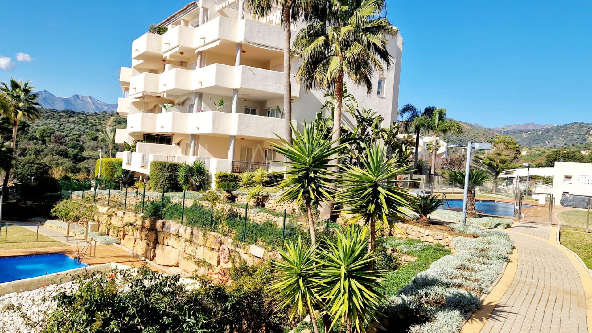 Lägenhet for sale in Elviria