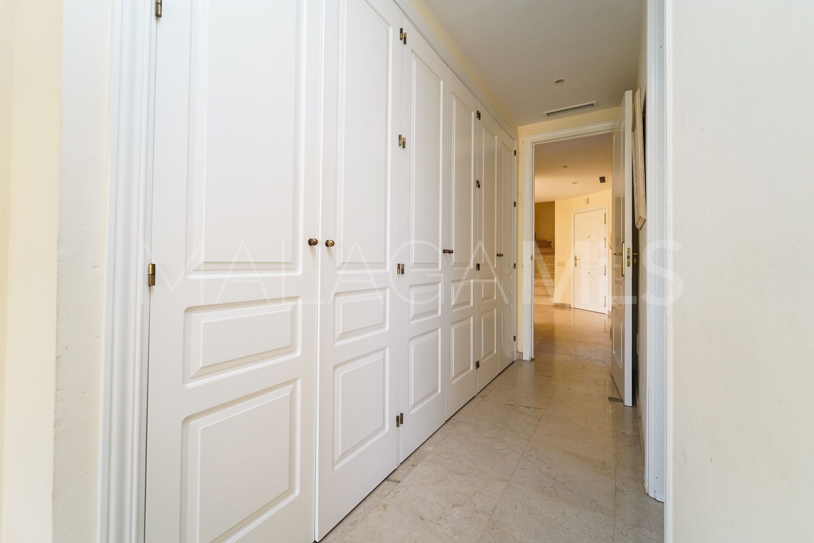Duplex penthouse for sale in Elviria Hills