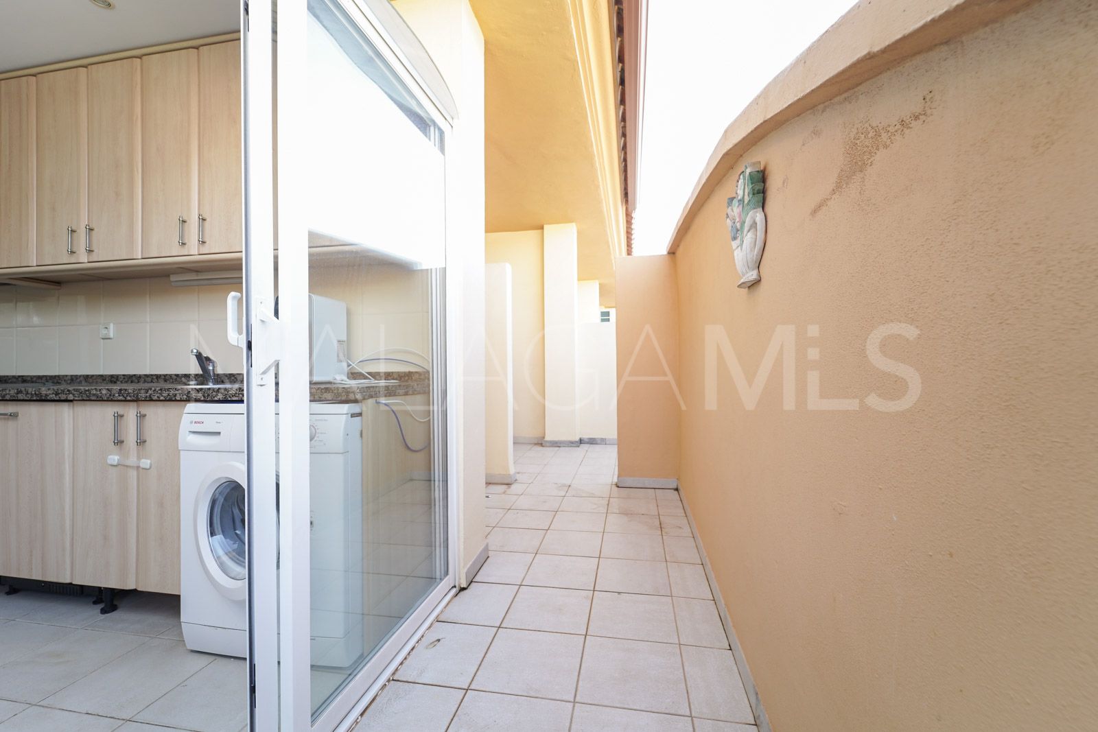 Duplex penthouse for sale in Elviria Hills