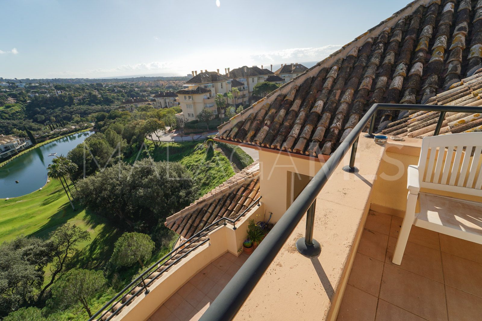 Duplex penthouse for sale in Elviria Hills
