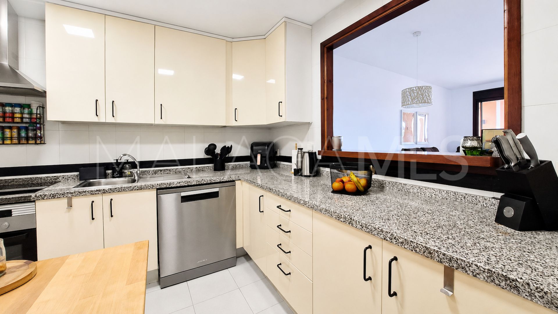 Appartement rez de chaussée for sale in Duquesa Village