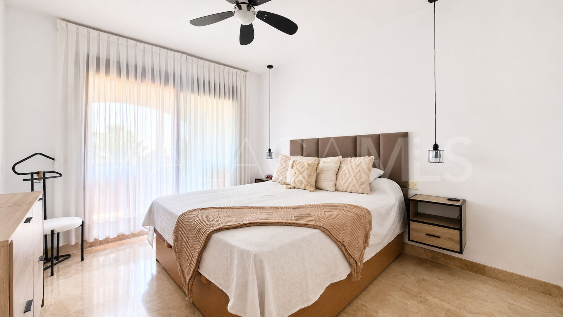 Appartement rez de chaussée for sale in Duquesa Village