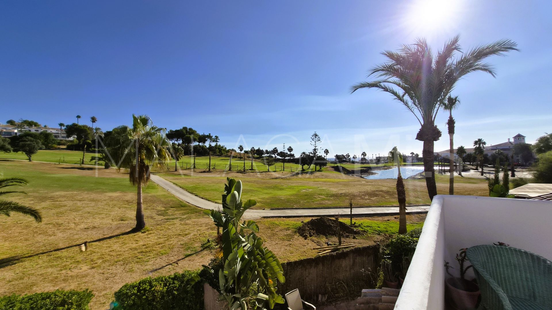 For sale 3 bedrooms town house in La Duquesa Golf