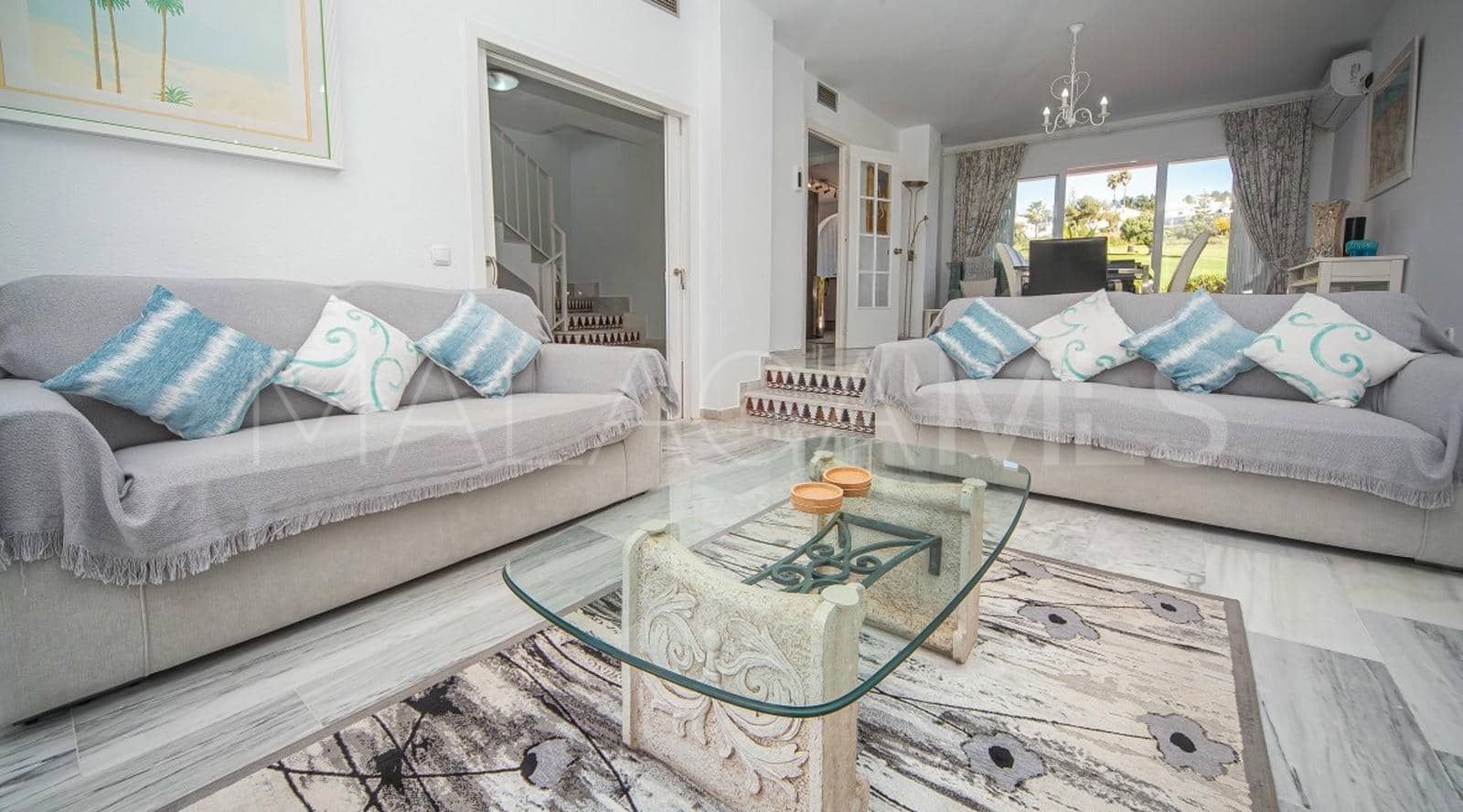 3 bedrooms town house in La Duquesa Golf for sale