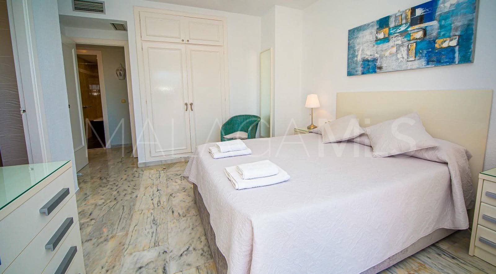 3 bedrooms town house in La Duquesa Golf for sale