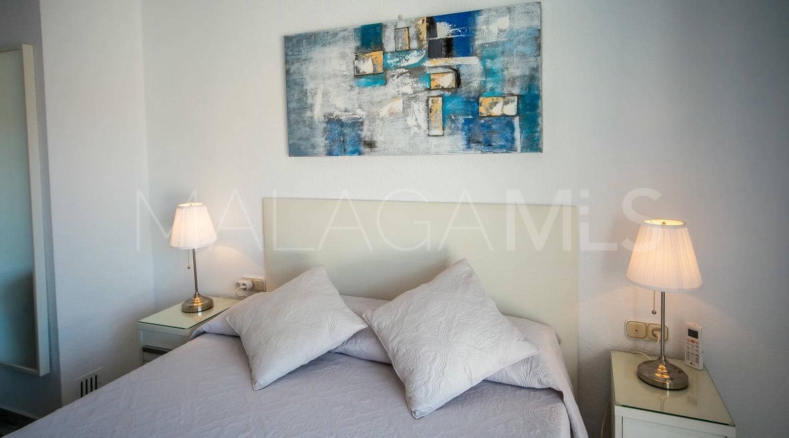 3 bedrooms town house in La Duquesa Golf for sale
