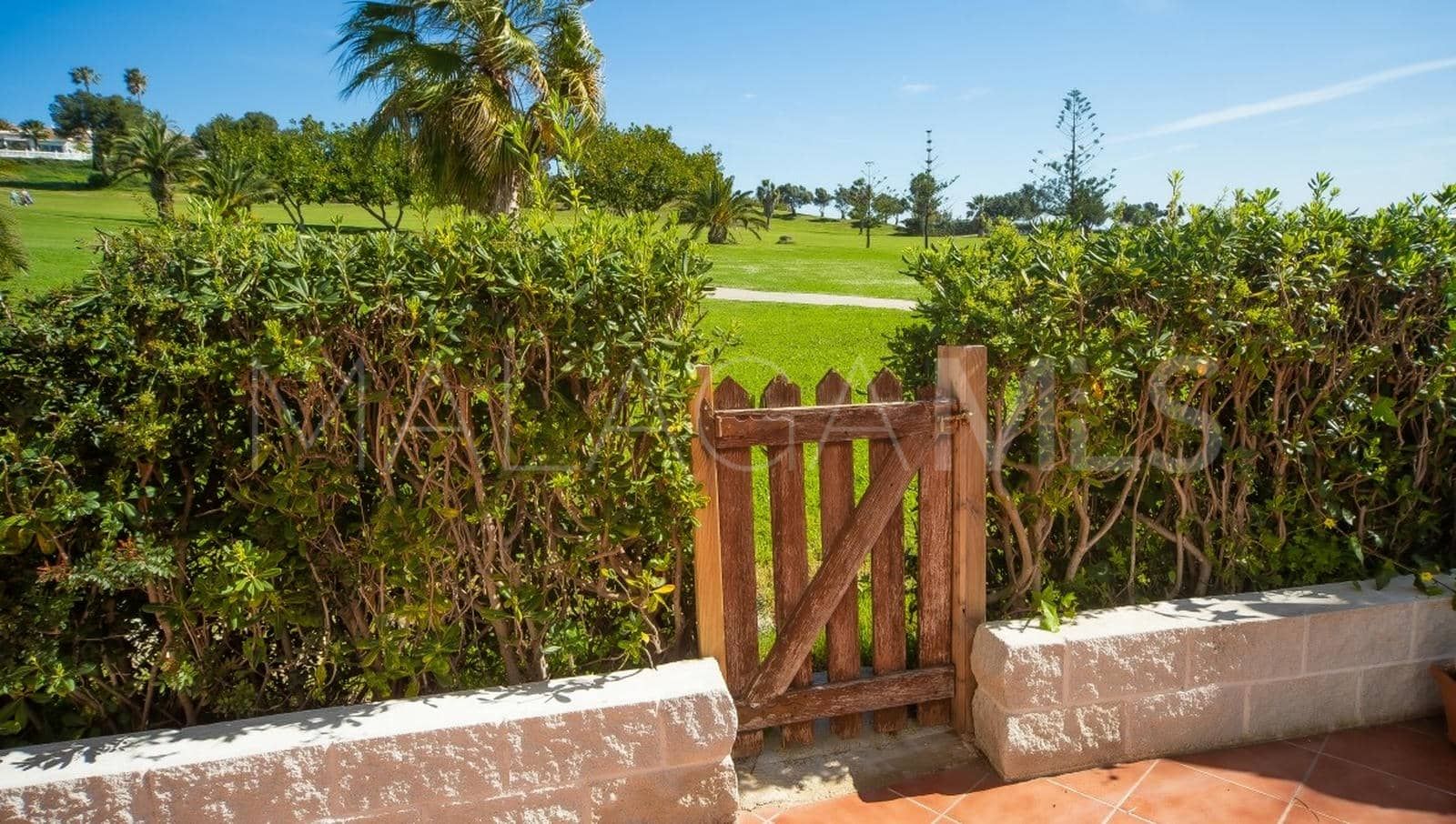 3 bedrooms town house in La Duquesa Golf for sale
