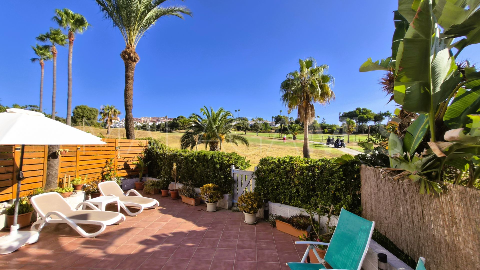 For sale 3 bedrooms town house in La Duquesa Golf