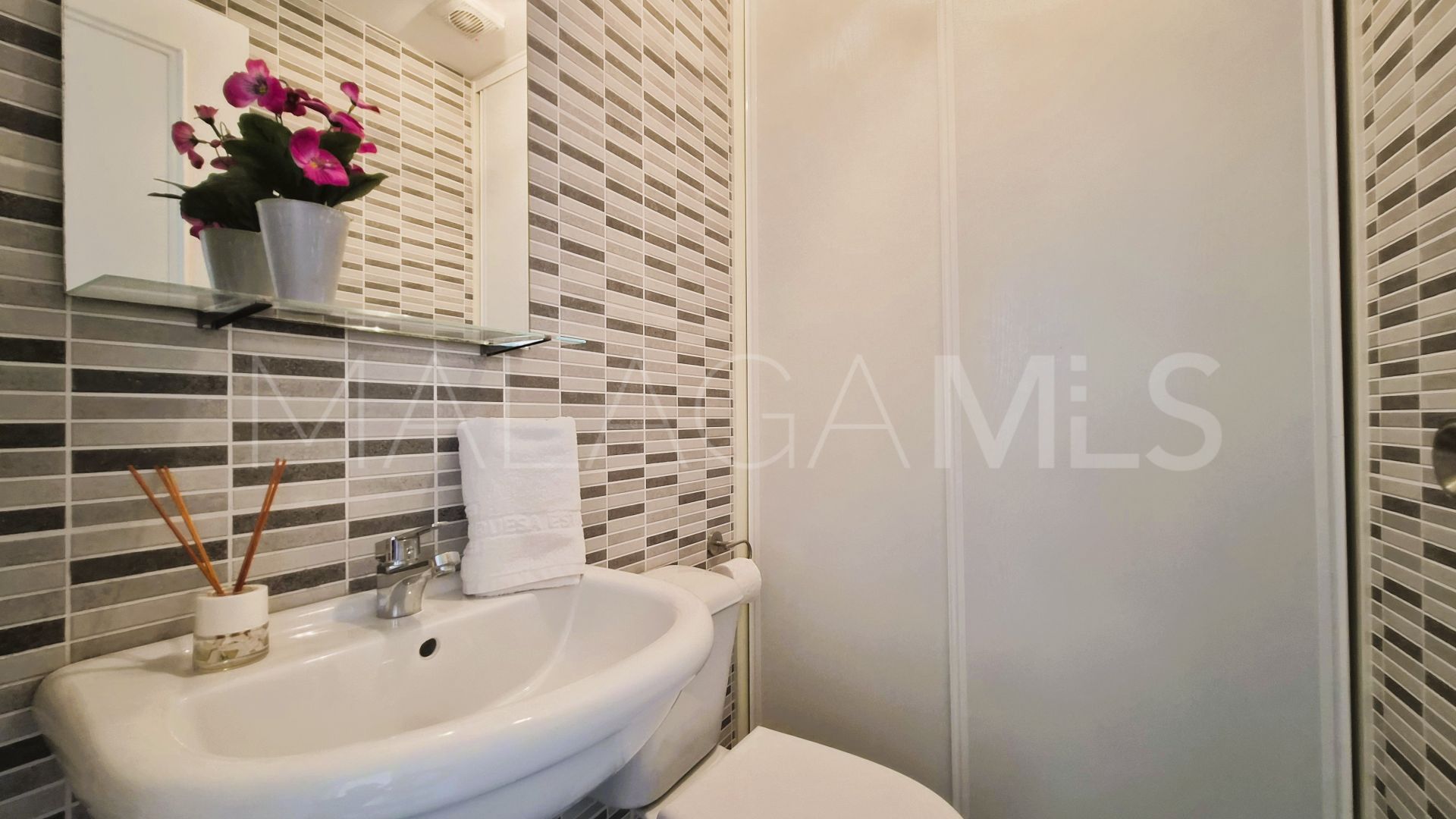 For sale 3 bedrooms town house in La Duquesa Golf