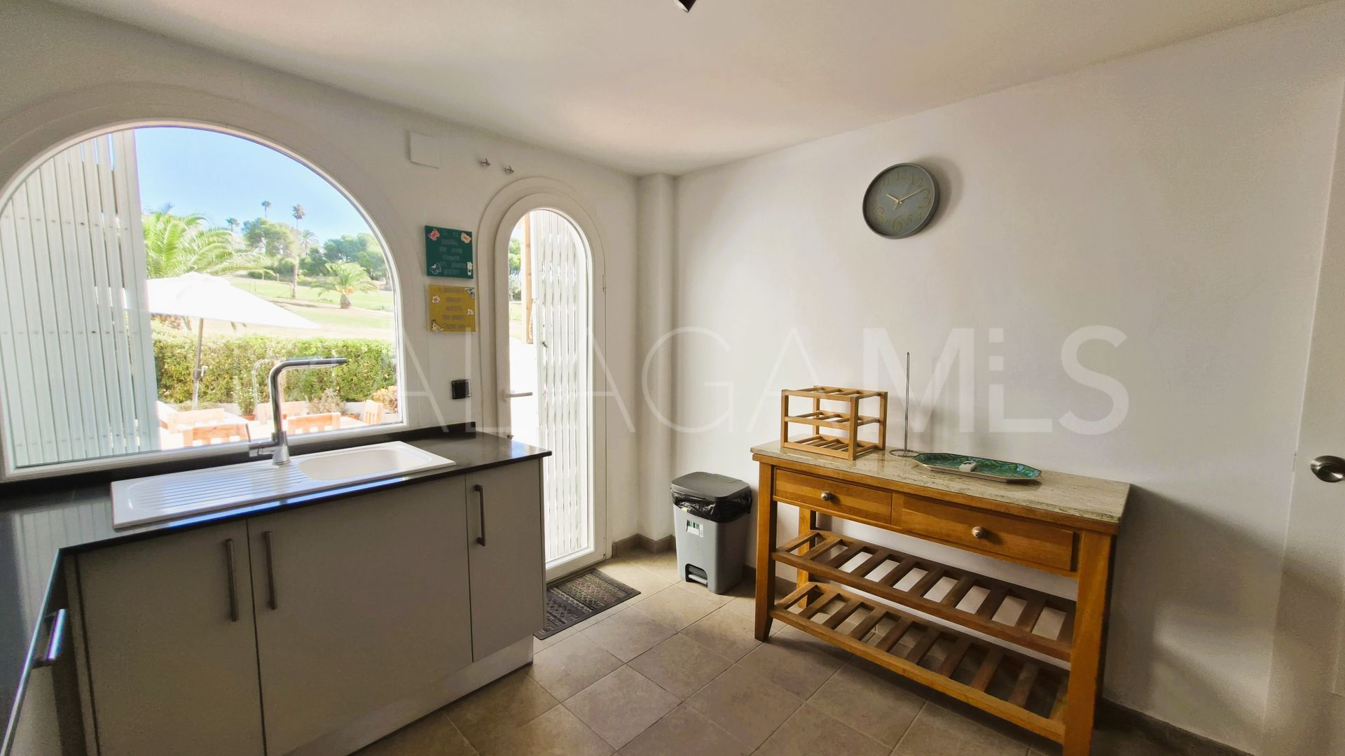 For sale 3 bedrooms town house in La Duquesa Golf