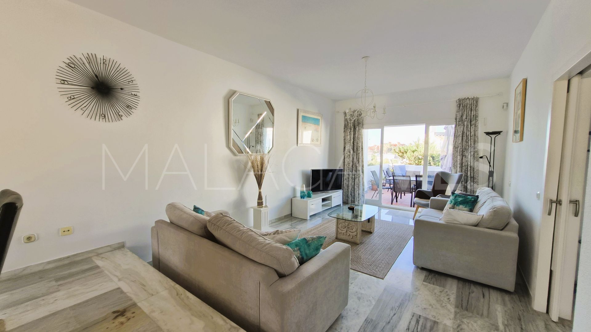 For sale 3 bedrooms town house in La Duquesa Golf