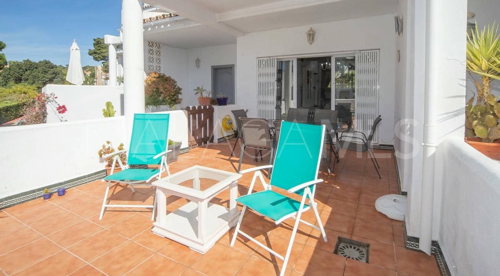 3 bedrooms town house in La Duquesa Golf for sale