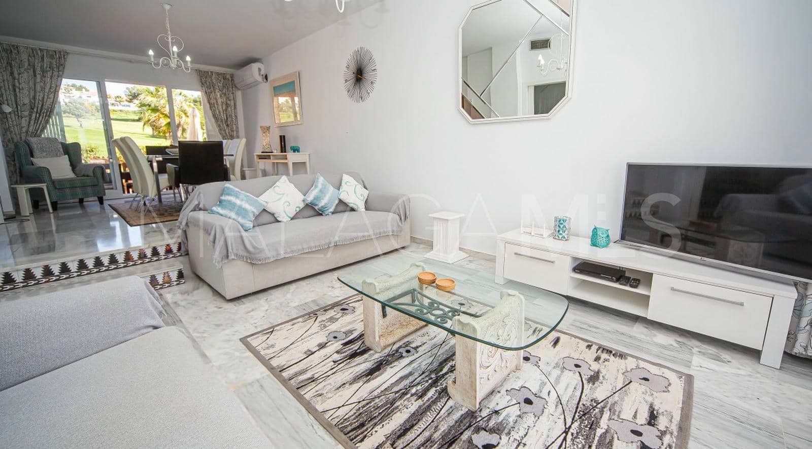 3 bedrooms town house in La Duquesa Golf for sale