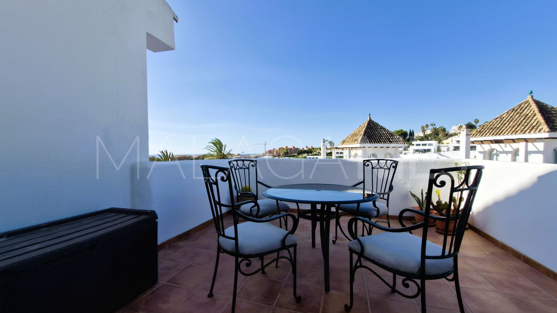 For sale 3 bedrooms town house in La Duquesa Golf
