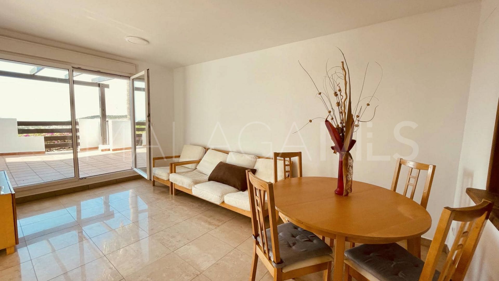Ground floor apartment with 2 bedrooms for sale in Alcorrín