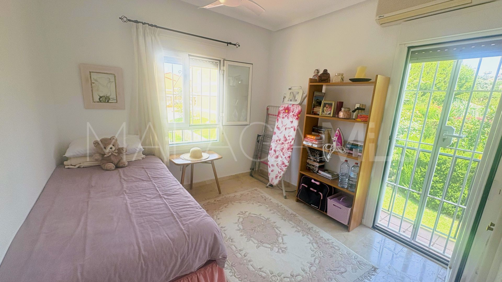 Maison de ville for sale in La Duquesa Golf