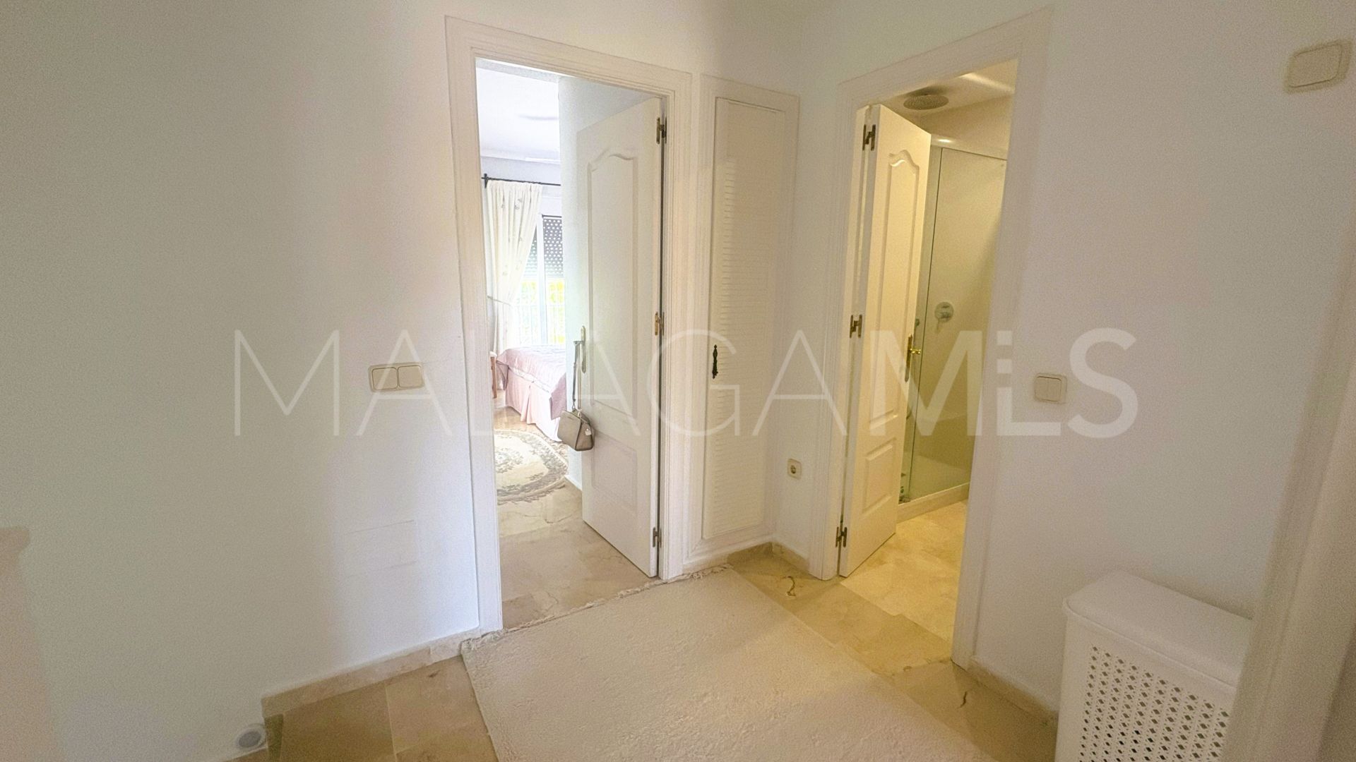 Maison de ville for sale in La Duquesa Golf