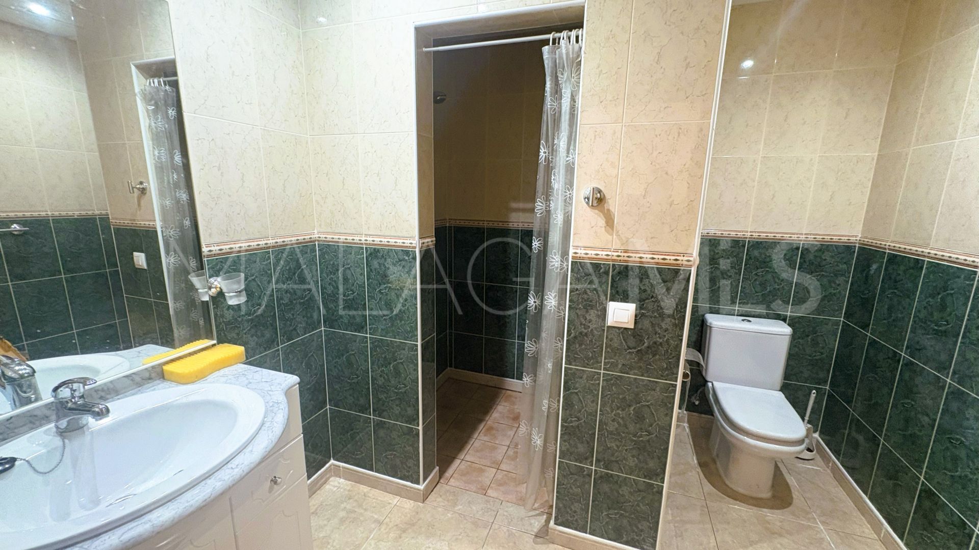 Maison de ville for sale in La Duquesa Golf