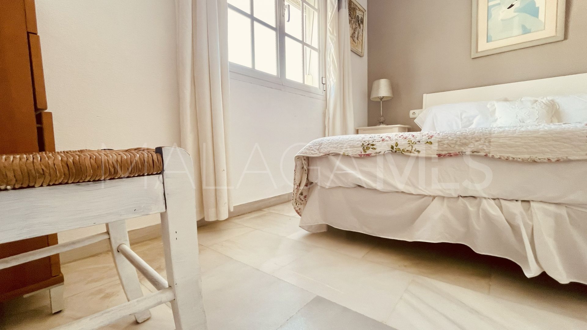 Buy Puerto La Duquesa apartment